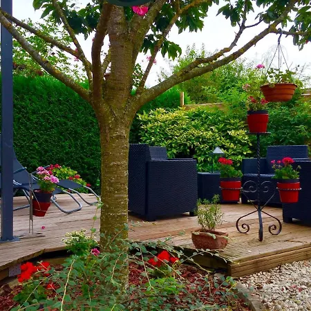 Unwind In Countryside Near Amiens Paris 100m Holiday home *
