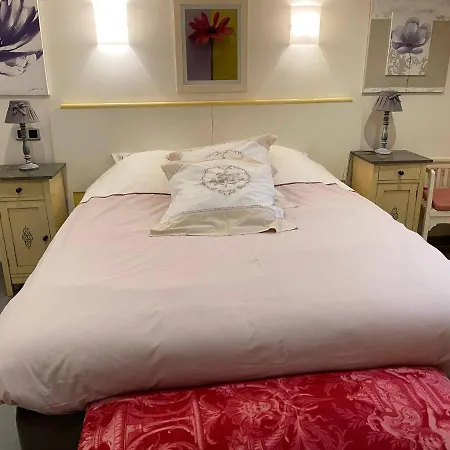 Unwind In Countryside Near Amiens Paris 100m Holiday home