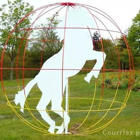 Unwind In Countryside Near Amiens Paris 100m