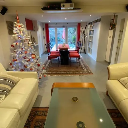 Unwind In Countryside Near Amiens Paris 100m Holiday home