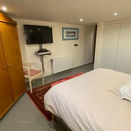 Unwind In Countryside Near Amiens Paris 100m Holiday home *