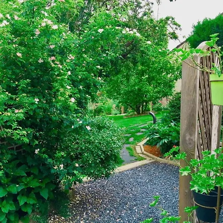 Unwind In Countryside Near Amiens Paris 100m